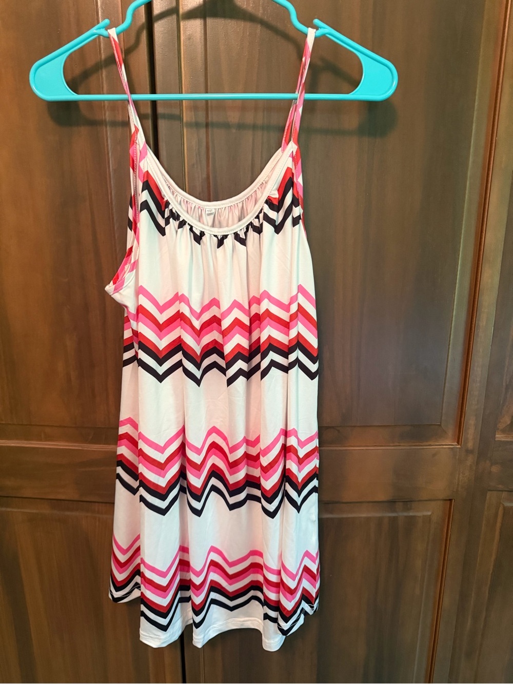 Sleeveless Chevron Print Tank Dress - Pink/White